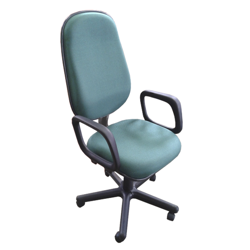 POLTRONA PRESIDENTE GIRAT�RIA COM L�MINA COM BRA�O